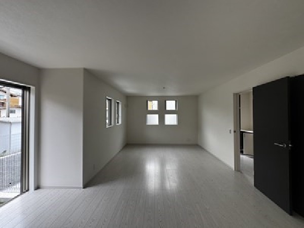 家族と過ごす時間を大切にする方にピッタリのゆとりの住空間です。