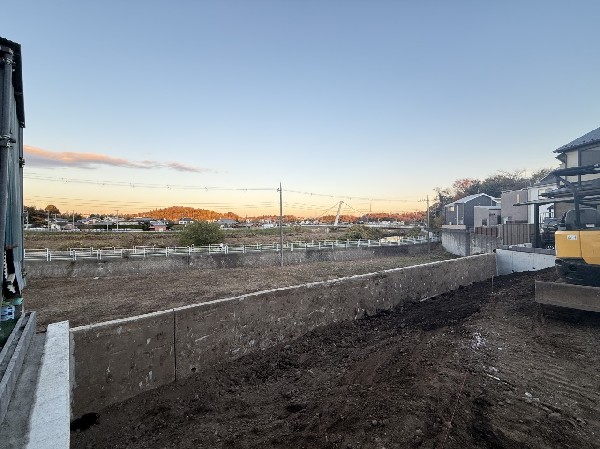 外観:目の前に広がる開放感とゆとり、暮らしの夢を育む理想の住まいがここにはあります。