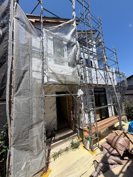 外観:藤沢の心地よさを身近に感じる、穏やかな日常。亀井野に描く、全6棟の特等席。