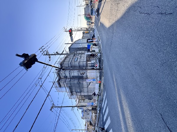 外観:日当たりが良く開放感のある角地です。 明るく快適な住まいが実現しましす！