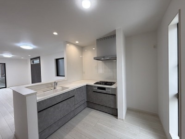 効率よく料理ができるL字キッチン♪