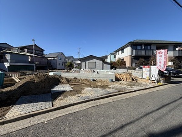 外観:四季を通じて自然と触れ合えるスポットが周辺には盛りだくさん！週末のご家族での遊びに最適です。