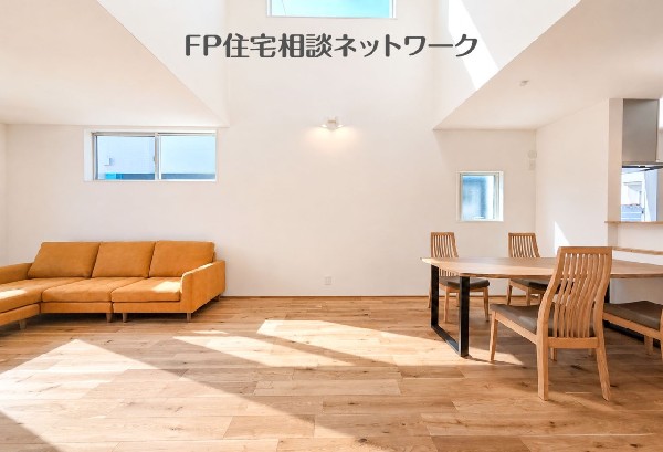 心地よいLDKです♪（本画像はAI加工済みであり、現地に家具等はなく価格にも含まれていません）