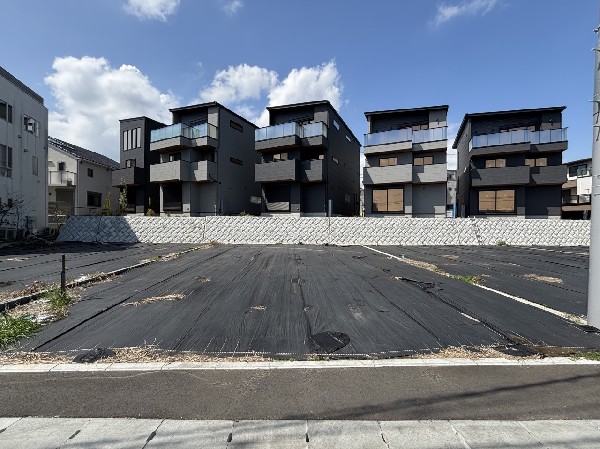 外観:海まで徒歩5分の湘南を感じるロケーション