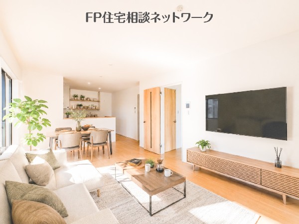 陽当り良好で開放的なリビング！※画像はAI加工のため現地に家具等はなく価格に含みません。