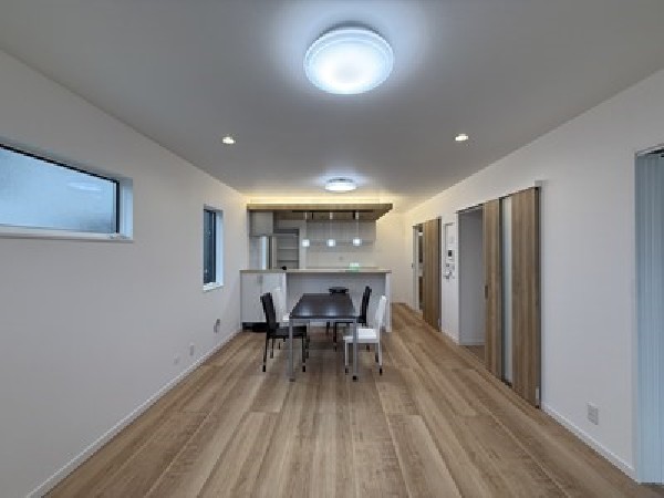 グレードの高い設備仕様が標準装備のデザイン住宅で快適で便利な生活をお送り頂けます。