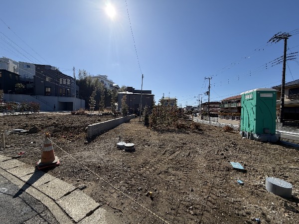 外観:四季を通じて自然と触れ合えるスポットが周辺には盛りだくさん！週末のご家族での遊びに最適です。