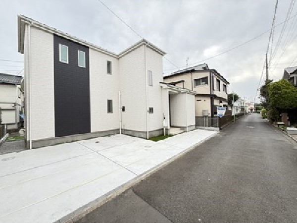 外観:目の前に広がる開放感とゆとり、暮らしの夢を育む理想の住まいがここにはあります。