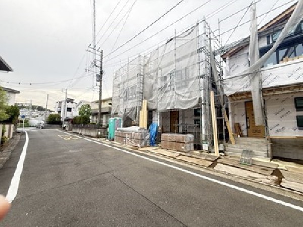 外観:街中の喧騒から離れた穏やかな住環境。