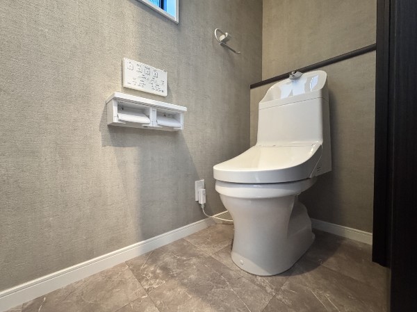 トイレが使いやすいと、朝の支度や家事の流れもスムーズです。暮らしにゆとりが生まれます。