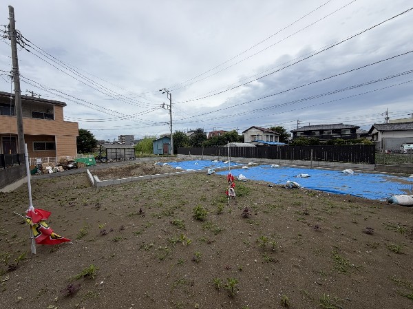 外観:街中の喧騒から離れた穏やかな住環境。光と風を感じながら、心安らぐ快適な暮らしを叶える住まいです。