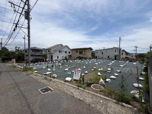 外観:駅徒歩圏という高い利便性を享受しながら、落ち着きのある住環境に寄り添う魅力的な立地です。