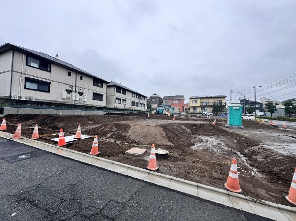 外観:前面道路6ｍと広々！車の運転や、自転車でのお出かけもラクラク行えますね！