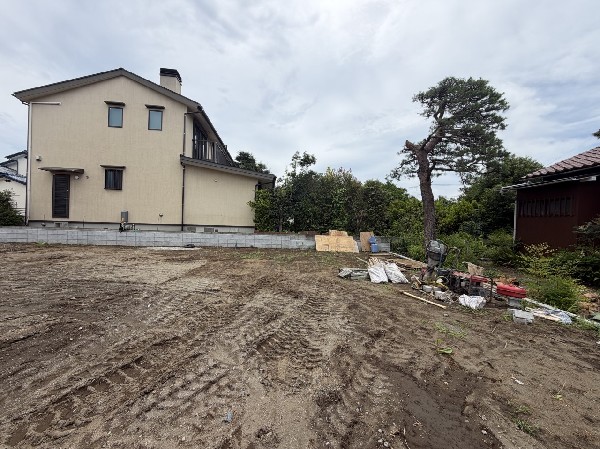 外観:スーパーまで徒歩10分の立地を備えた住環境で、この住まいらしい使いやすさをしっかり感じられます。