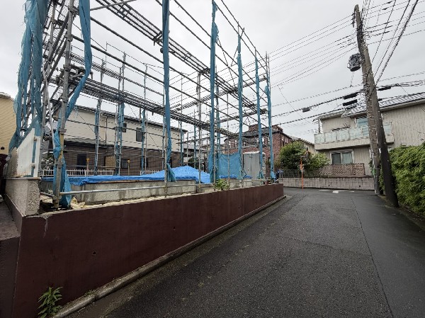 外観:良好な住環境が守られた、落ち着きのある住宅街です。  