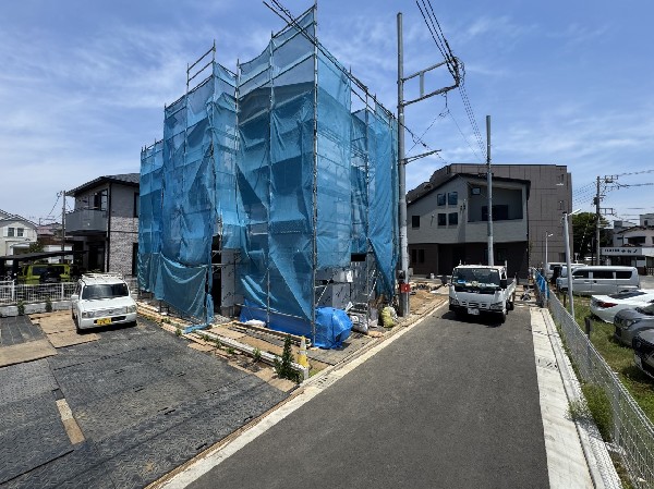 外観:多棟現場ですのでお子様の友達作りやご近所付き合いがしやすい環境です。