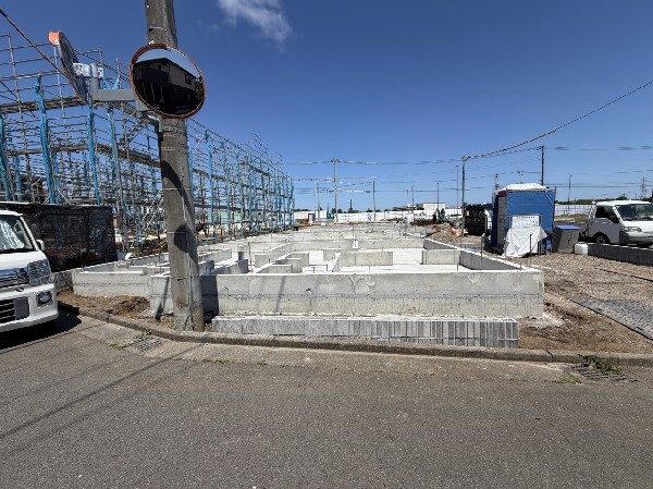 外観:良好な住環境が守られた、落ち着きのある住宅街です。
