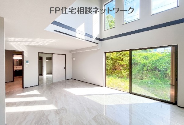 大切な家族が集まるＬＤＫ♪おひさまの光をたっぷり取り込めるリビングでゆったり過ごしませんか？