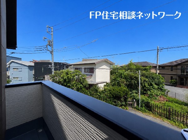 窓からの眺望は、ゆったりと流れてる景色を感じることができます。