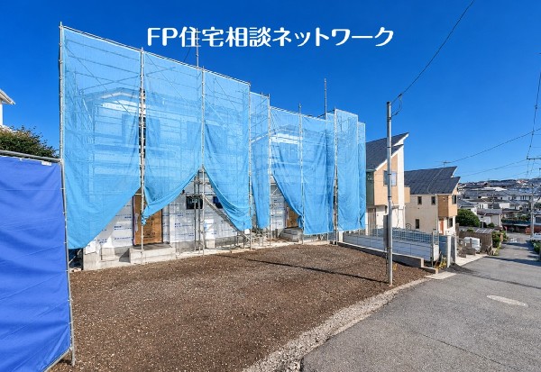 外観:空が広く、緑の多い閑静な趣を感じる環境です。