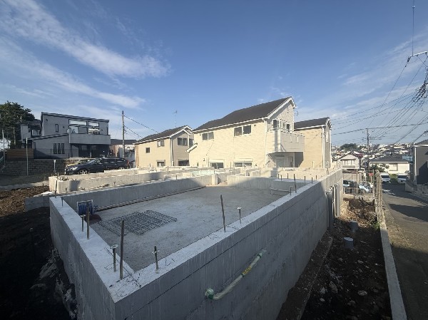 外観:現地でこの周辺環境:と日当たりの良さを実感して下さい。  