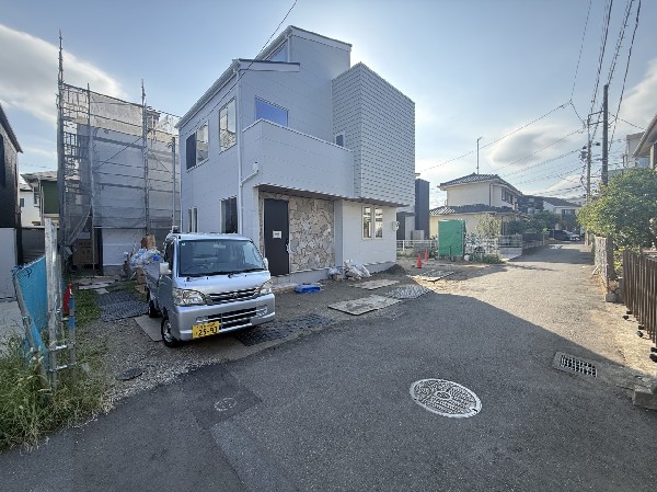 外観:大規模公園が徒歩６分なので、子育てに嬉しい立地です。